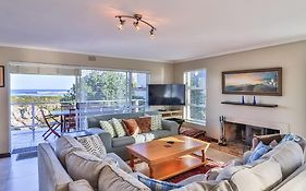 Mocha Bay House By The Sea
